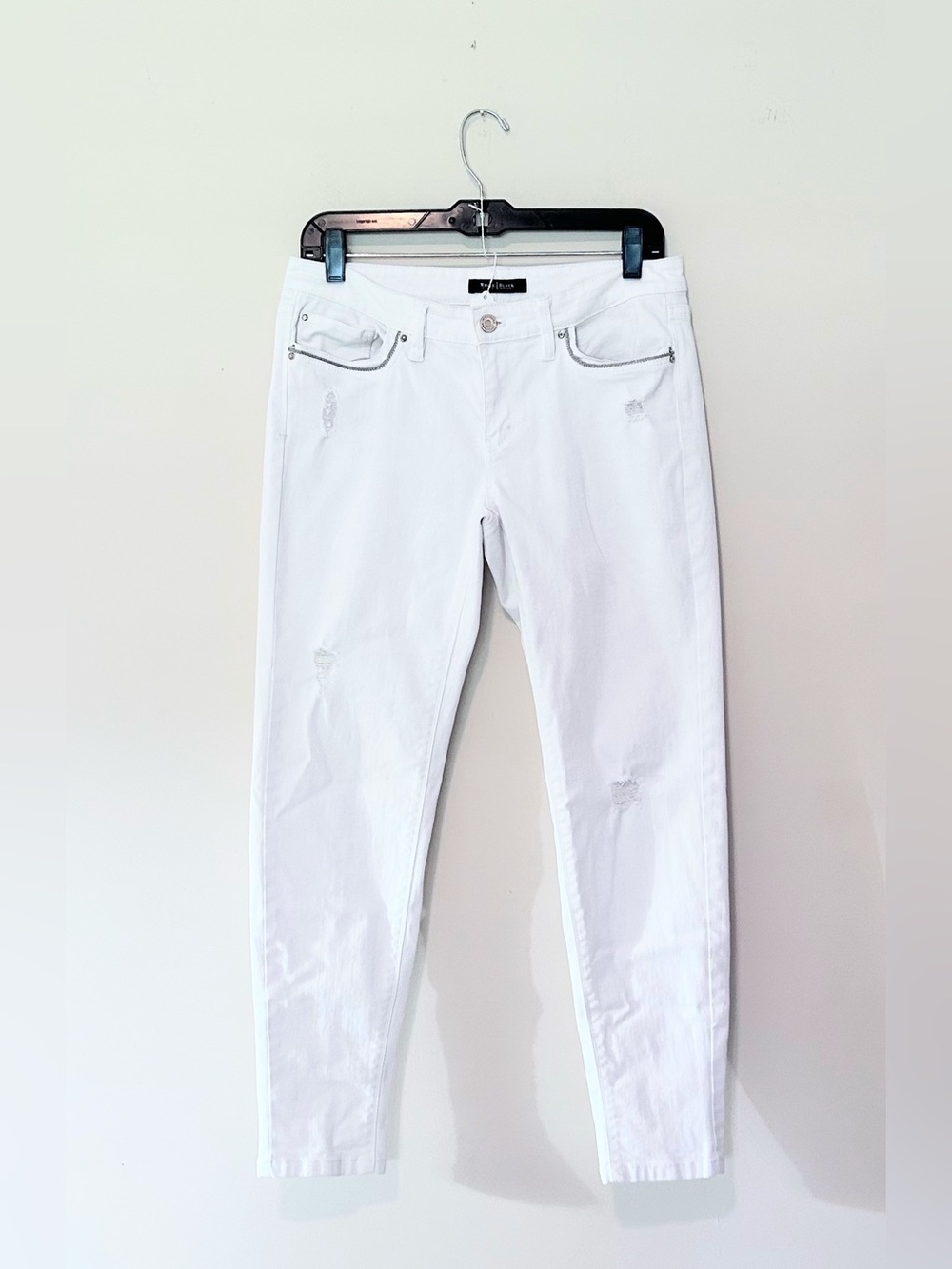 White House /Black Market White Women's Jeans - Slim Fit